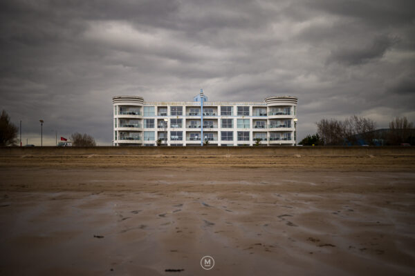 Skylodge at Low Tide, Minehead